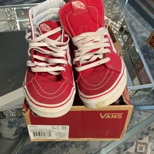 Canvas Formula One Vans